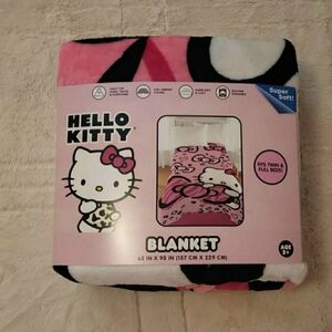 Brand New Hello Kitty Blanket